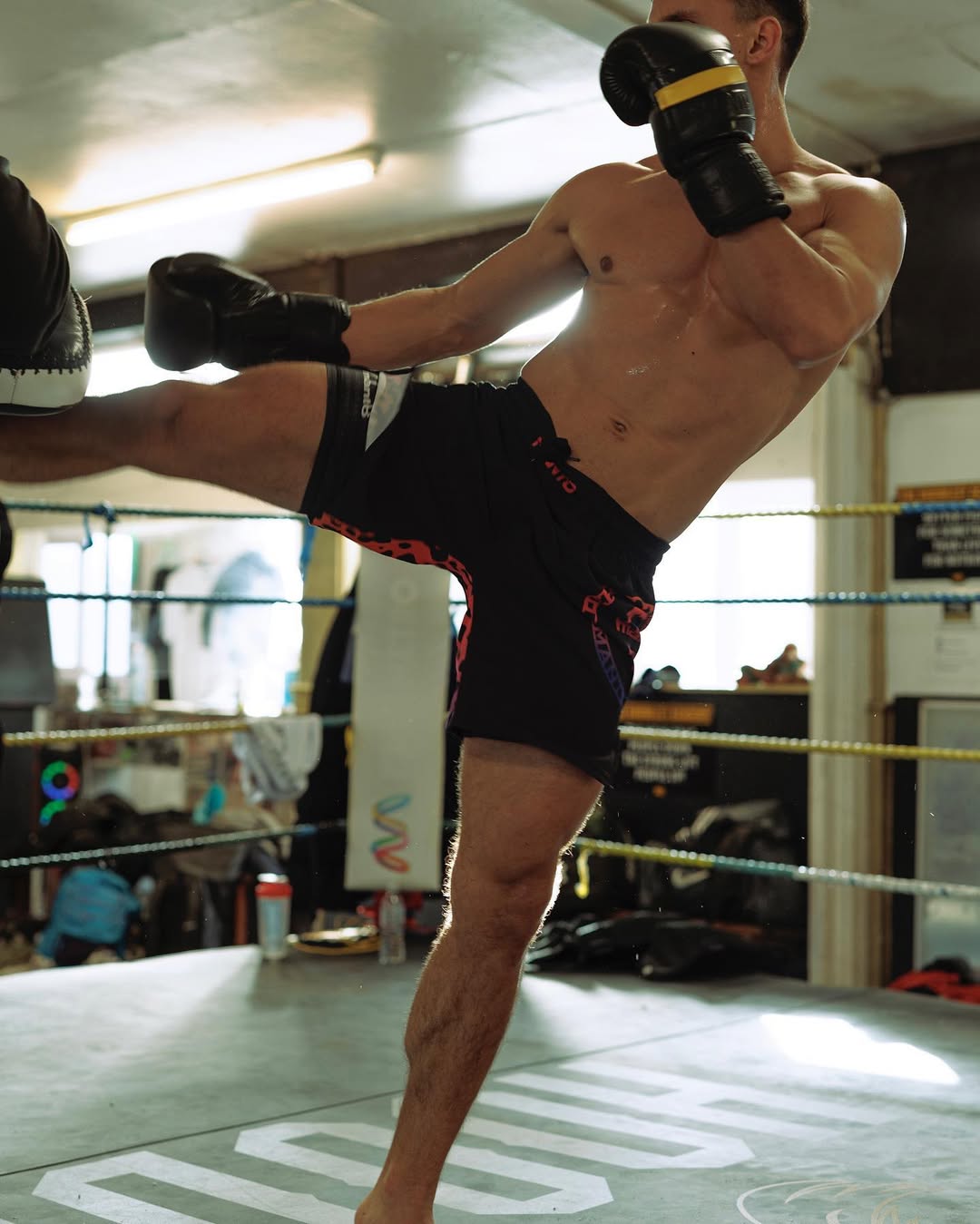MANTO Boxing Gloves CARBON