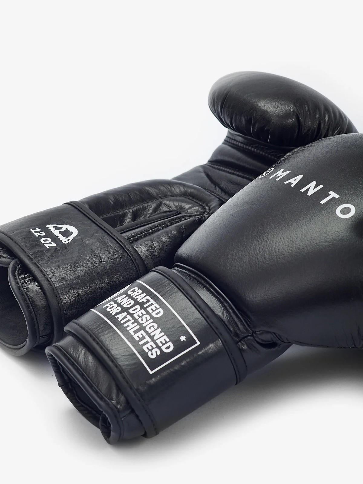 MANTO Boxing Gloves IMPACT+ black