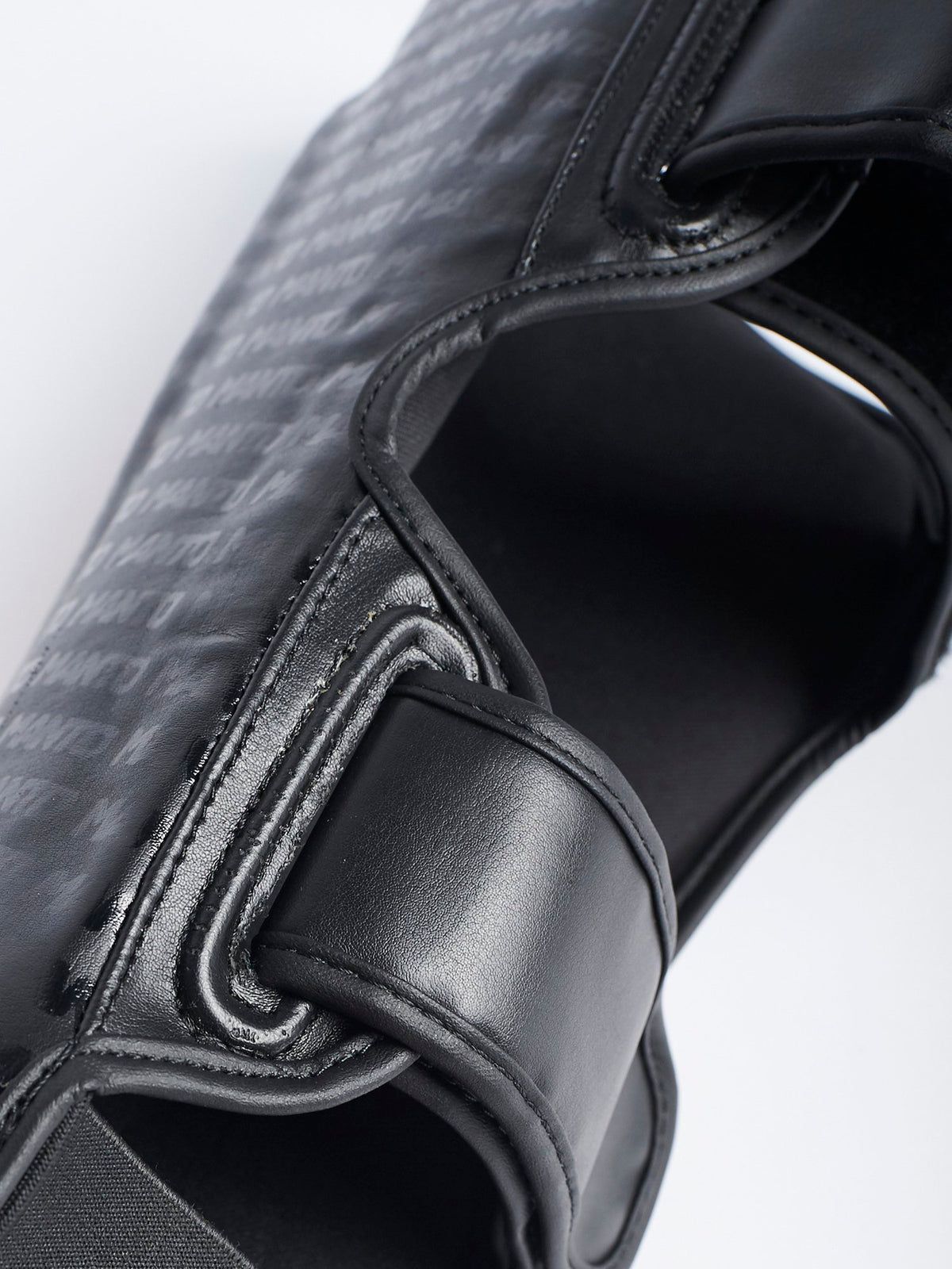 MANTO Shin Guards PRIME black