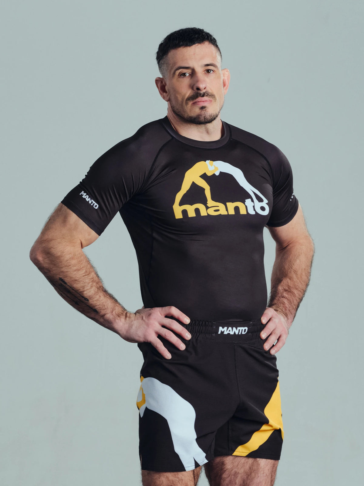 MANTO rashguard LOGO