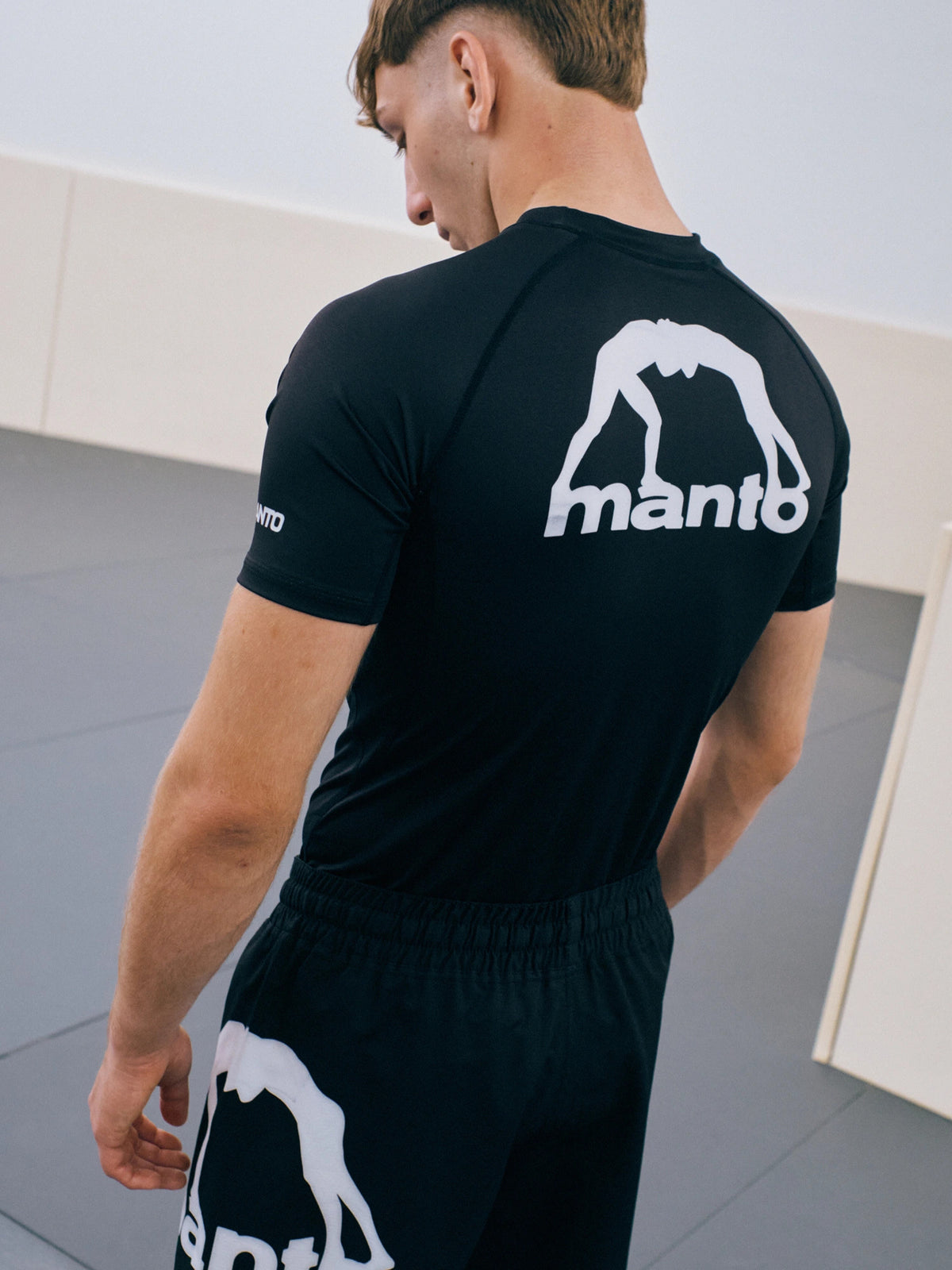 MANTO rashguard LOGO DUAL black