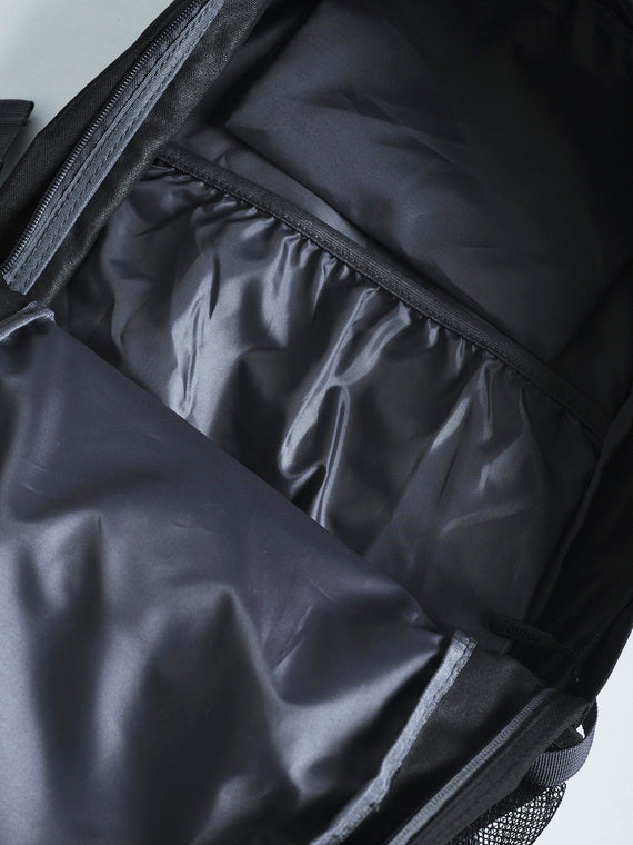MANTO backpack CROSS black