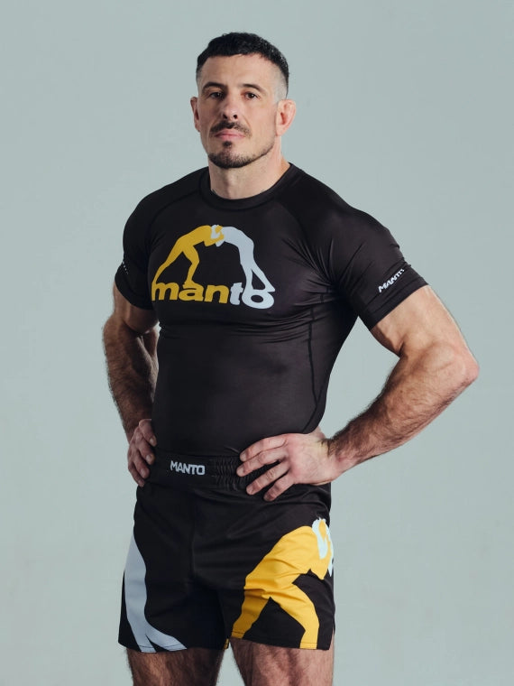 MANTO fight shorts LOGO